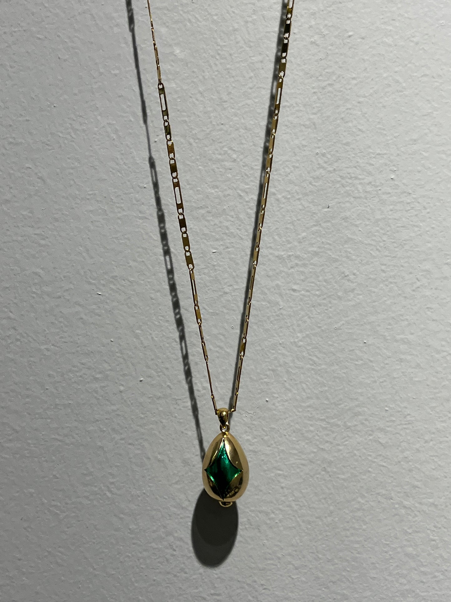 Harlequin Egg Pendant- Green